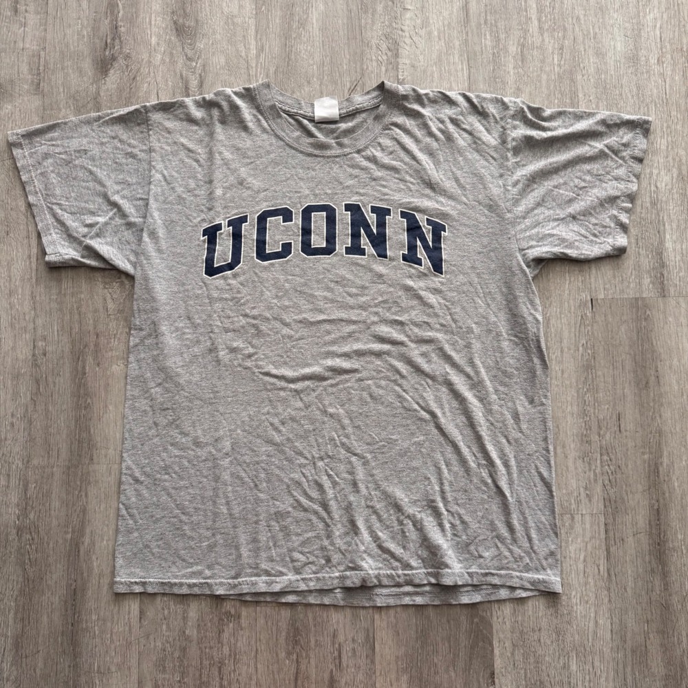 UCONN Huskies Heavy Cotton T-Shirt Gray Navy Blue Logo Mens Large